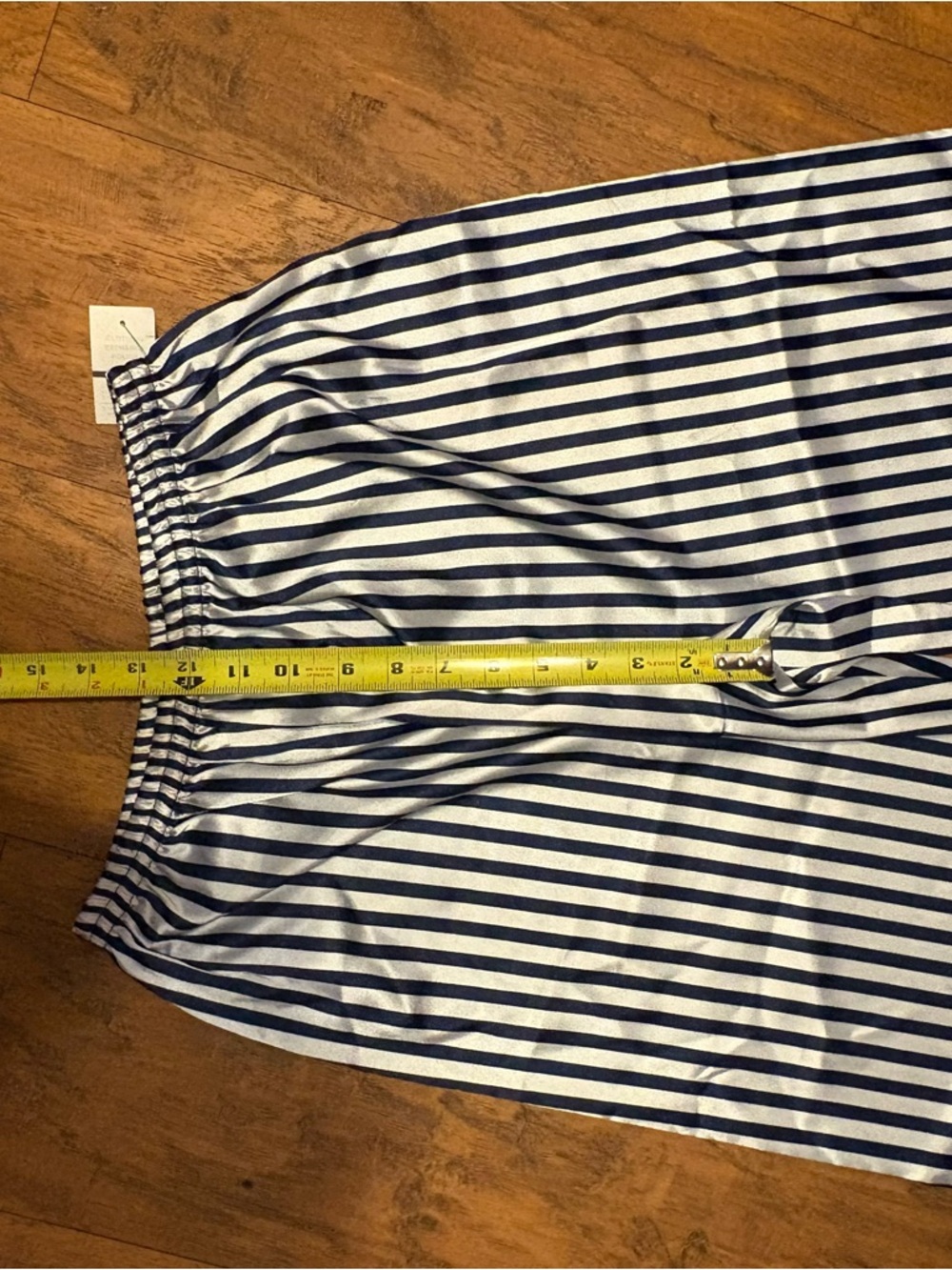 Striped blue/white satin like matching pajamas long sleeve button up & pants m - Picture 6 of 12